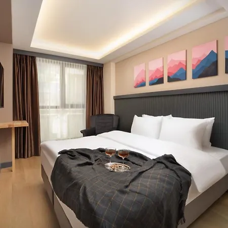 فندق Sisli Family Time 3*